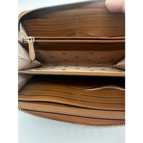 SOLD! 🌟EUC Kate Spade Larchmont Avenue Leather Neda Zip Around Wallet - Picture 7 of 10
